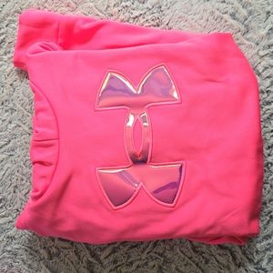 Under Armour girls loose fit YXL pink hoodie, like new